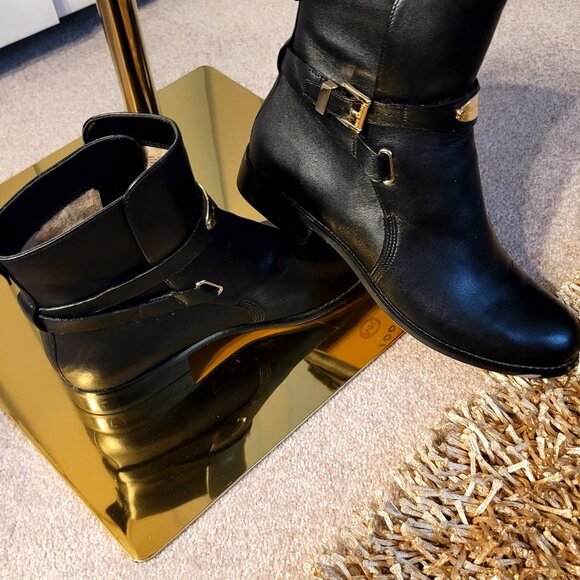 Michael Kors Black Ankle Boots 8.5M - Picture 1 of 3
